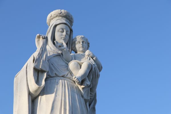 Homilía de Padre Adan - Asunción de María